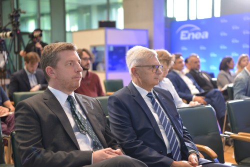 ENE_3813.JPG ENE_3813.JPG