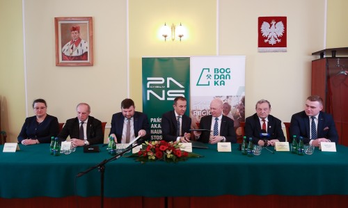 Untitled_1.1.4-4.jpg Untitled_1.1.4-4.jpg