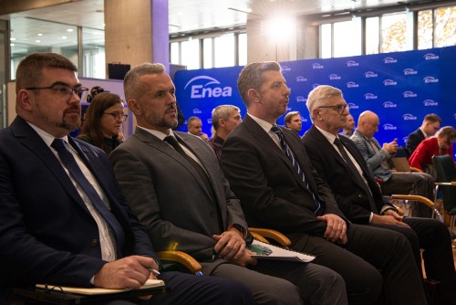 ENE_4174.jpg ENE_4174.jpg